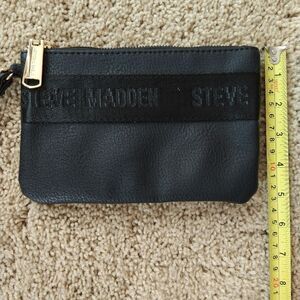 Steve Madden Zipped Wallet Wristlet Bag